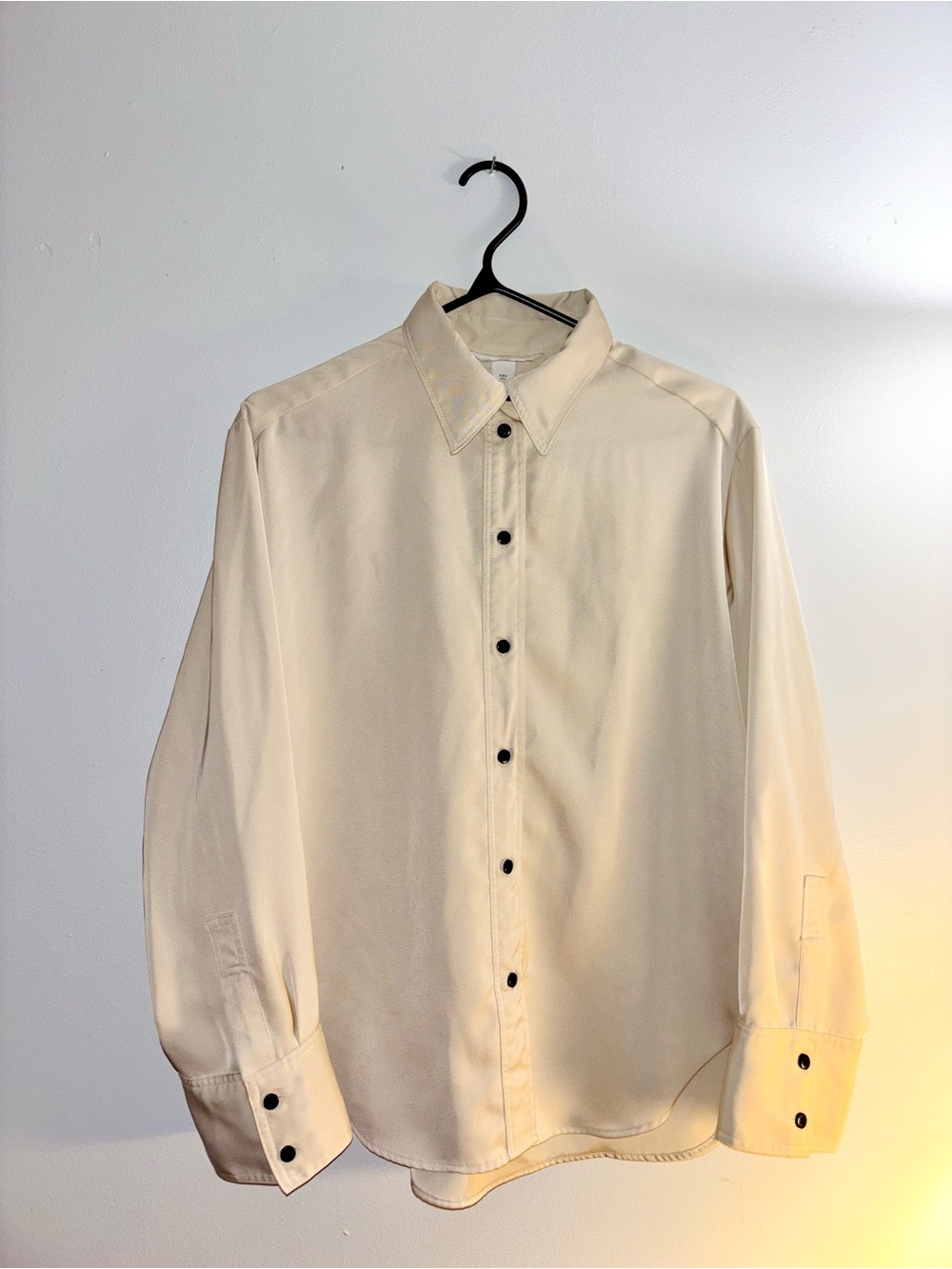 H&M Cream Button-Up Shirt with Black Buttons